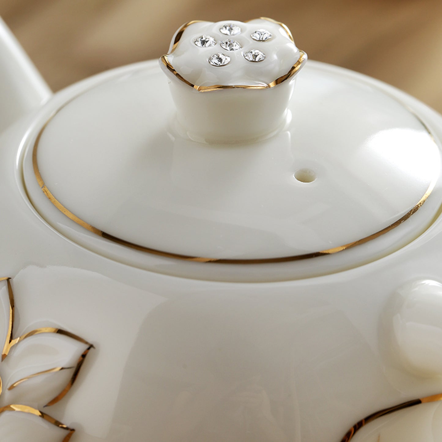 Ceramic Crystal Tea Pot and Cups Set with Elegant Lotus Pattern
