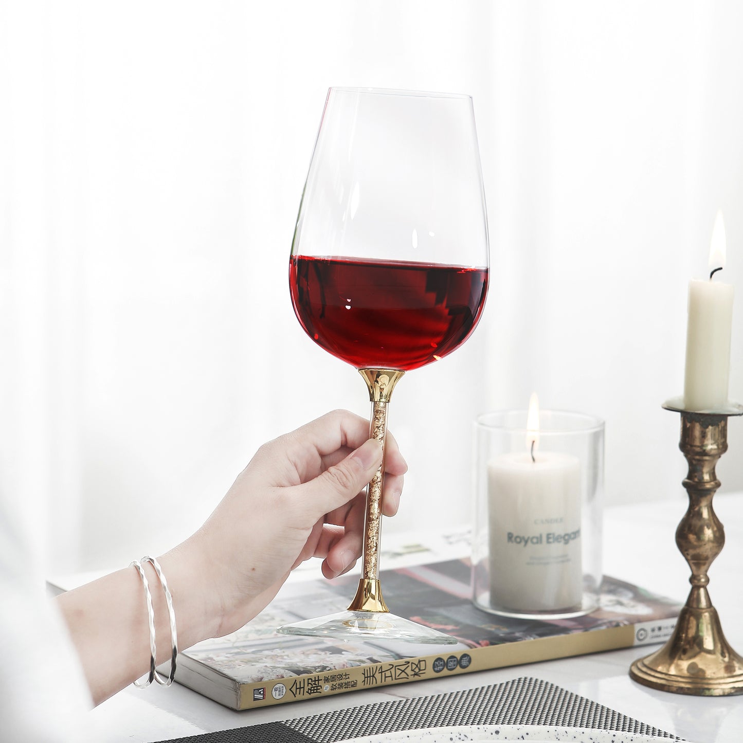 Set of 2 Goblets with Decanter