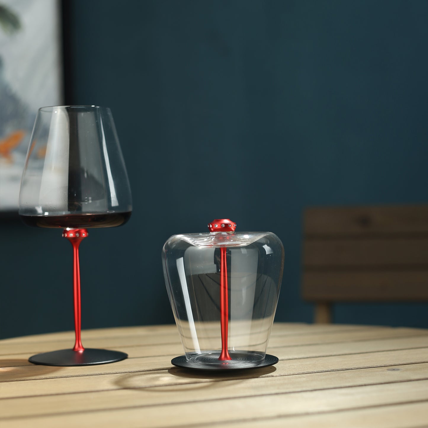 2 Detachable Goblets , Dancing Wine Glasses