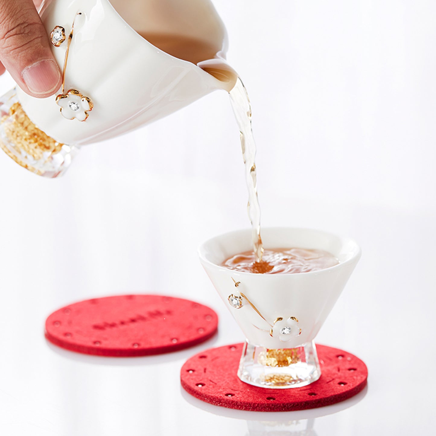 Golden Elegance Cover Bowl and Tea Cups Set