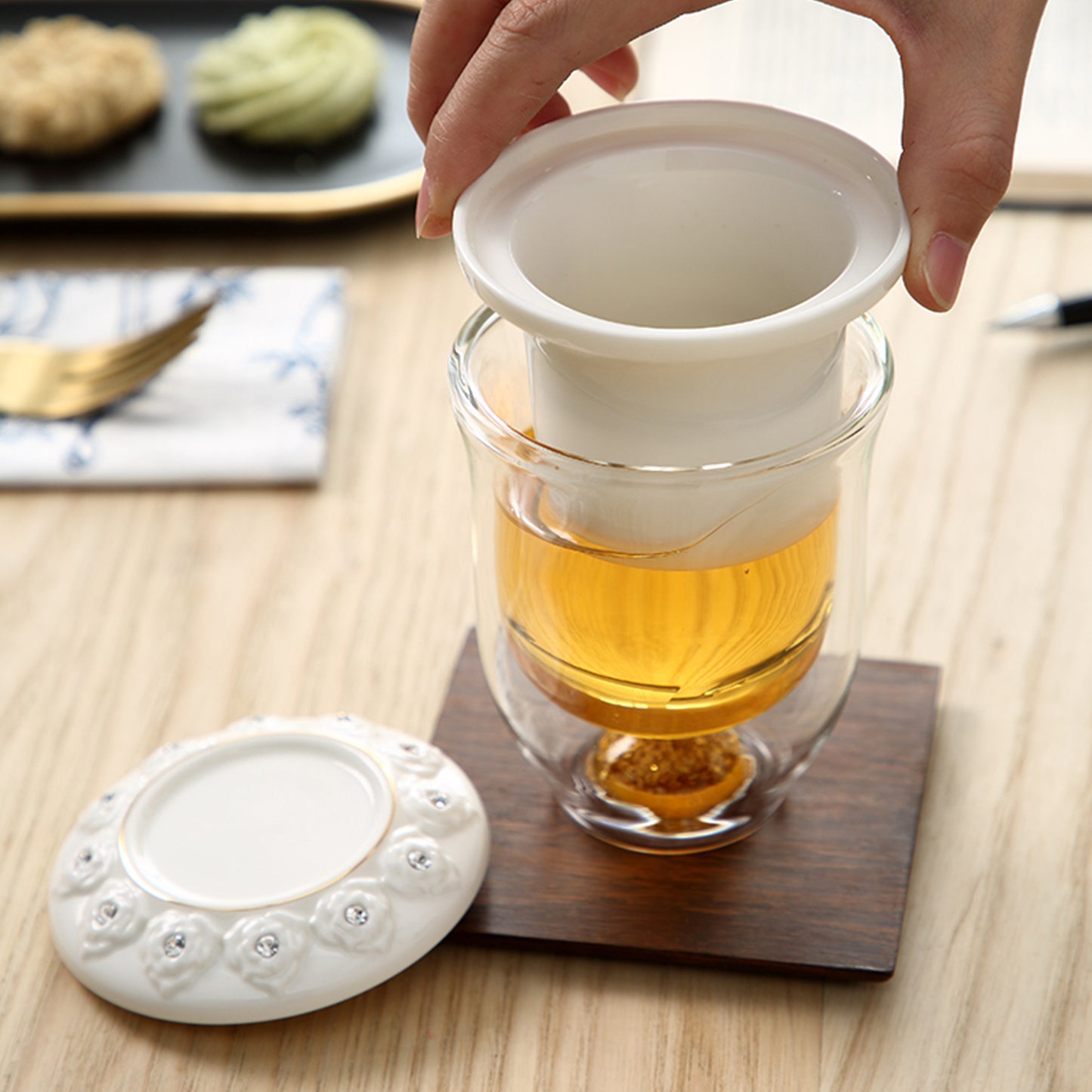 Double Wall Glass Tea Mug with Ceramic Infuser